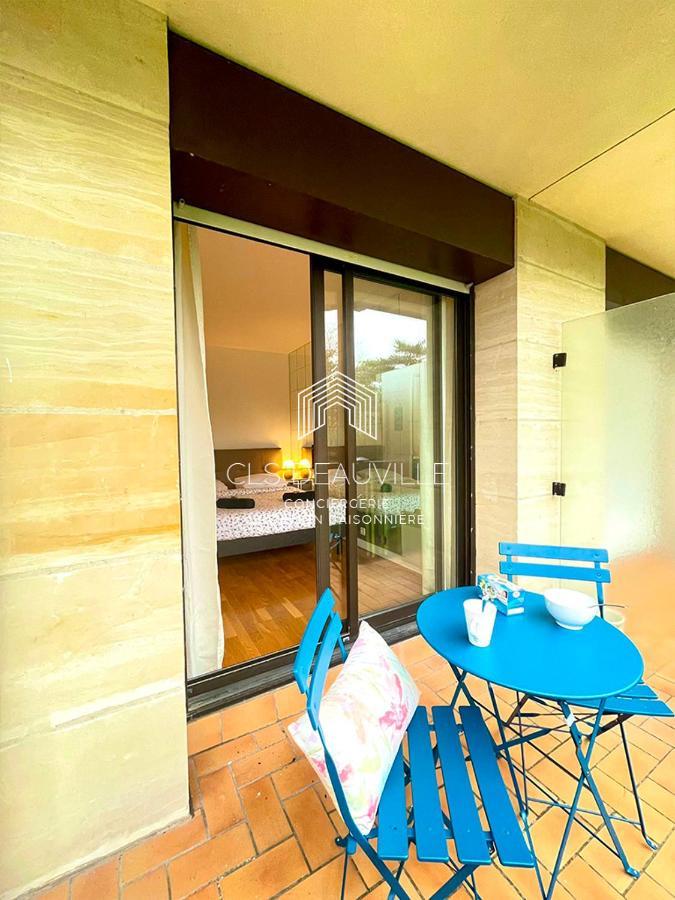 Studio 1 Gainsbourg C.L.S Deauville Exteriör bild